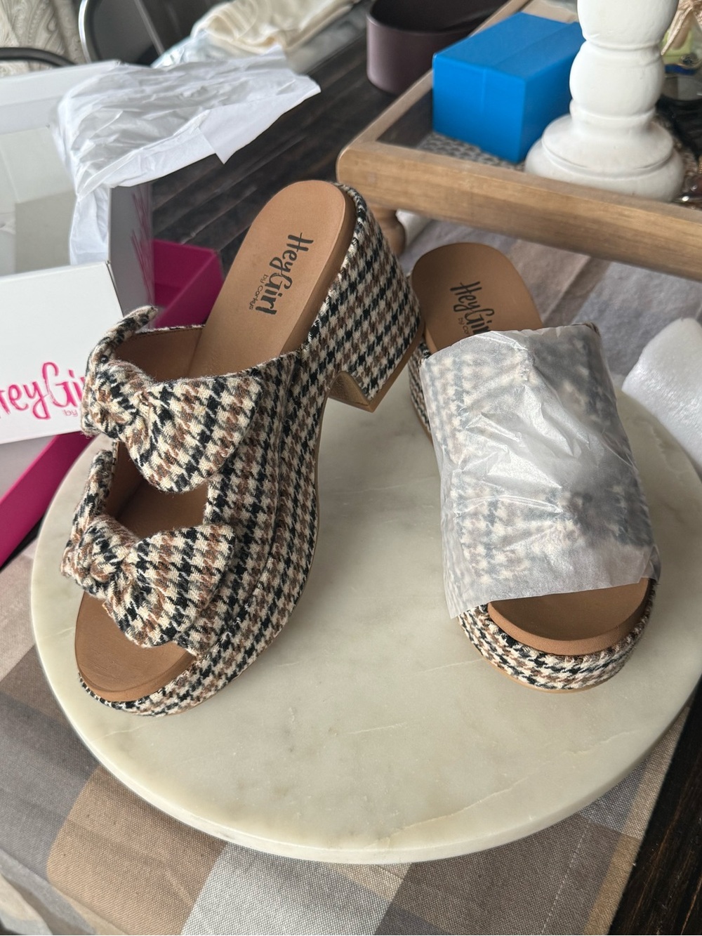 Corkys Put a Bow On It Platform Heels NWT